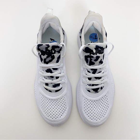 APL Women's TechLoom Tracer in White Leopard Print - Picture 2 of 7